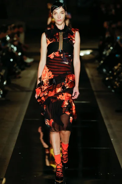 Look 29